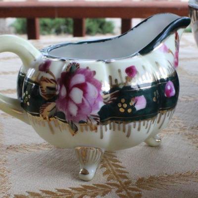 Lot #211: Group of (4) Assorted Vintage Small Decorative Dishes + Large Bowl