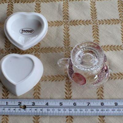Lot #211: Group of (4) Assorted Vintage Small Decorative Dishes + Large Bowl