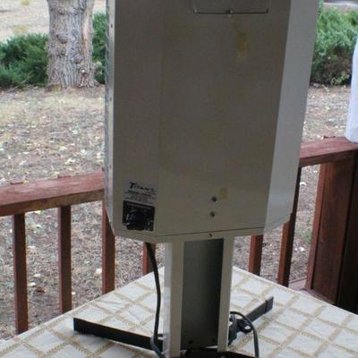 Lot #217: Vintage TITANâ„¢ Model R205 Mid Century Modern Space Heater 26" Tall
