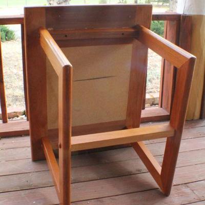 Lot #219: Vintage Mid Century Modern Square Side Table w/ Decorative Marble Tile Top 23" x 30.5" x 20" 