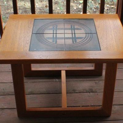 Lot #219: Vintage Mid Century Modern Square Side Table w/ Decorative Marble Tile Top 23" x 30.5" x 20" 