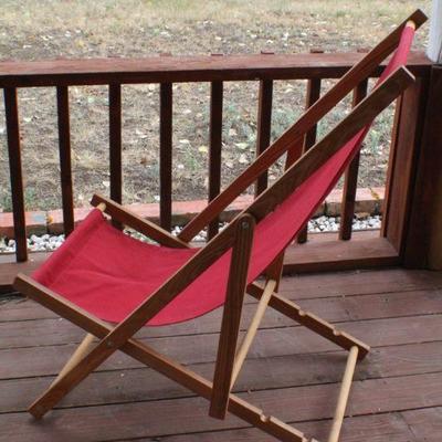 Lot #223: Vintage Mid Century Modern Folding Lounge Chair Original Red Fabric