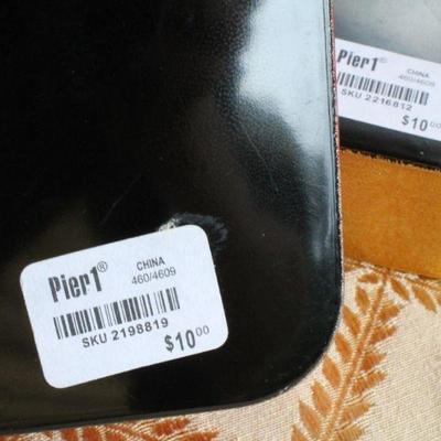 Lot #225: Group of (2) Medium and (1) Large PIER 1â„¢ Trays