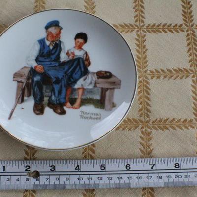 Lot #235: Vintage Group 1980's NORMAN ROCKWELL Design Coffee Cups w/ Large Plate