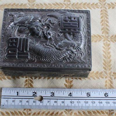 Lot #236: Vintage Made in Japan Metal Shell Trinket/Jewelry Box