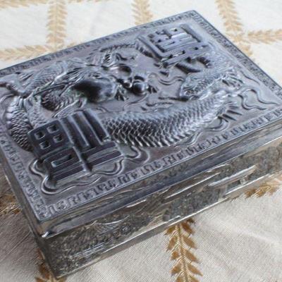 Lot #236: Vintage Made in Japan Metal Shell Trinket/Jewelry Box
