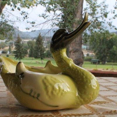 Lot #251: Vintage HULLâ„¢ Pottery Green Duck Dish  