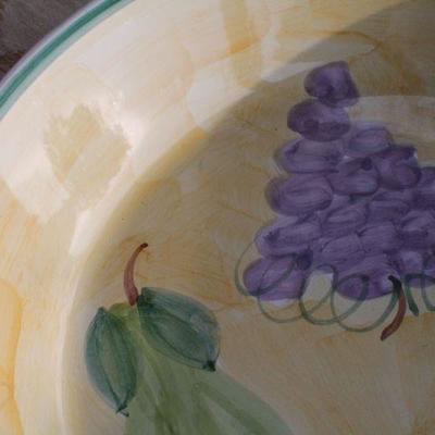 Lot #252: Large Vintage CALECAâ„¢ MADE IN ITALY Hand Painted Serving Plate Fruit Theme