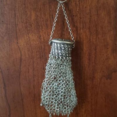 Lot 273: Antique Sterling Small Gate Top Expandable Purse Marked W. & D.