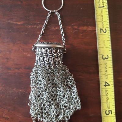 Lot 273: Antique Sterling Small Gate Top Expandable Purse Marked W. & D.