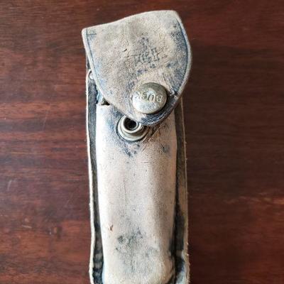 Lot 279: Vintage Buck 110 Knife with Case