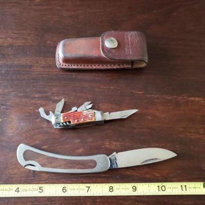 Lot 280: (2) Pocket Knives