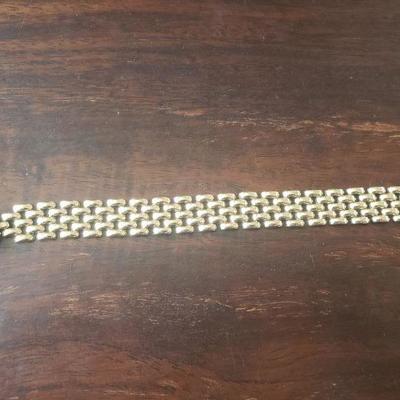 Lot 285:   14k Yellow Gold Link Bracelet (6.75")