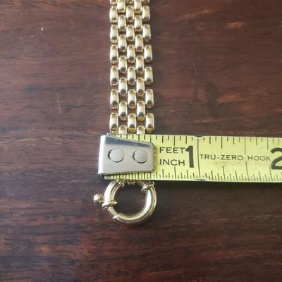 Lot 285:   14k Yellow Gold Link Bracelet (6.75")