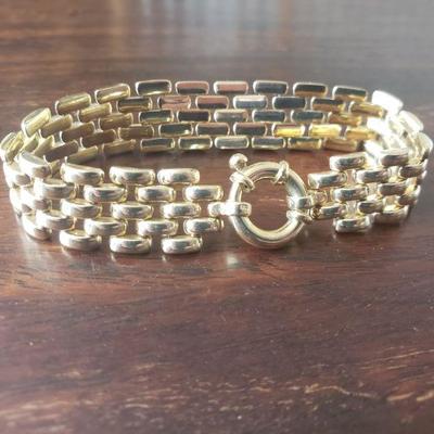 Lot 285:   14k Yellow Gold Link Bracelet (6.75")