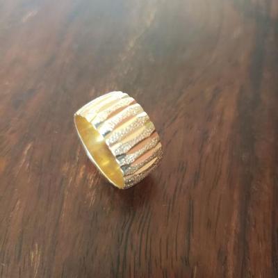 Lot 289: 14k Yellow Gold Ring
