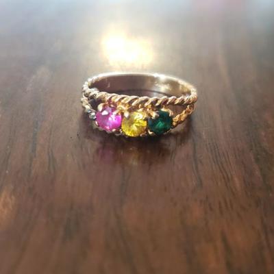 Lot 296: 10k Yellow Gold Ring with Emerald, Citrine & Ruby