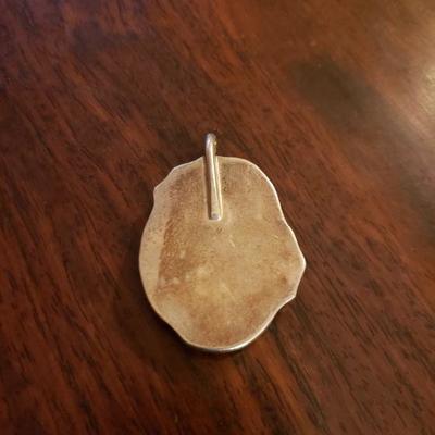 Lot 302: Navajo Red Bird Inlay Pendant (Unmarked)
