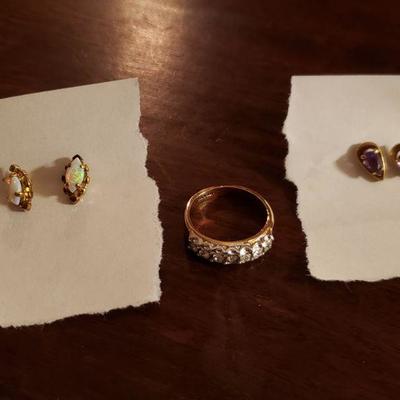 Lot 319: Gold Filled Jewelry Lot