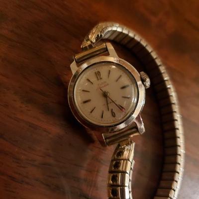 Lot 322: Vintage Watch Lot