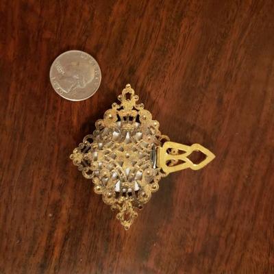 Lot 328: Antique Hand Painted Fur Pin