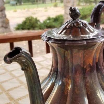 Lot #337: Vintage HEIRLOOM Melon Teapot Silverplated