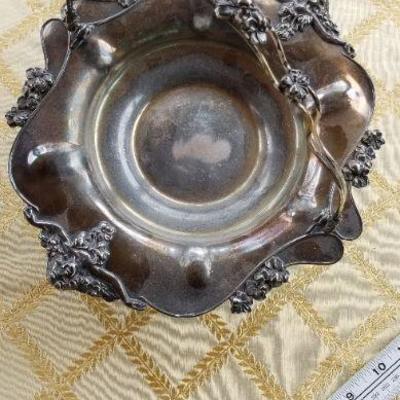 Lot #342: Vintage Silver Plated Serving Dish w/ Handle