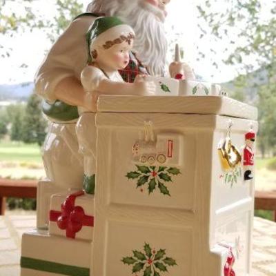 Lot #346: Vintage LENOX Santa's Holiday Shop Ceramic Cookie Jar