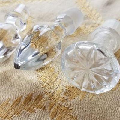 Lot #354: (5) Assorted Glass Wine Stoppers