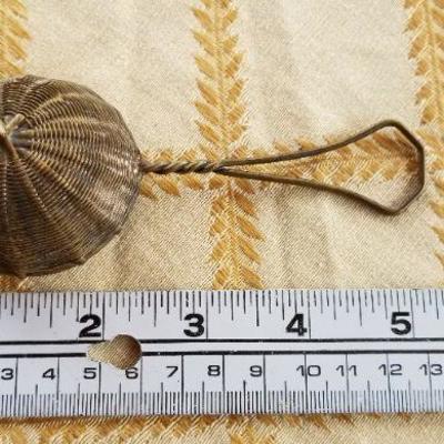Lot #361: Vintage Wire Mesh Assorted Creations