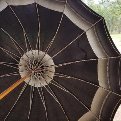 Lot #365: Vintage Mid Century Modern Umbrella 