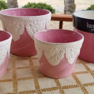 Lot #372: Group of (4) Assorted Flower Pots