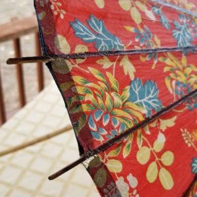 Lot #375: Vintage Asian Umbrella 