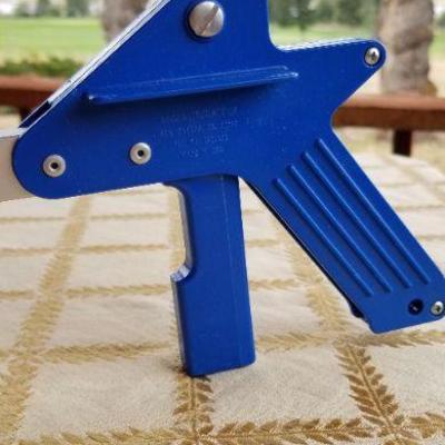 Lot #376: Blue Grabber Tool