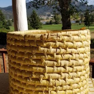 Lot #379: Vintage Large Woven Wicker 20" x 15.5" 