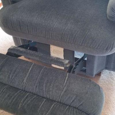 Lot #381: Vintage Plush Blue La-z-Boy Recliner 