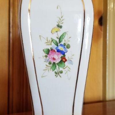Lot #392: Vintage Floral 4-Scene Table Lamp