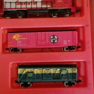 Lot #394: Vintage 1960's PARKWAY N Gauge Bookshelf Railroad