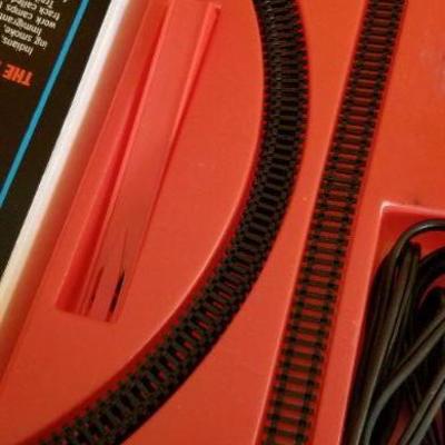 Lot #394: Vintage 1960's PARKWAY N Gauge Bookshelf Railroad