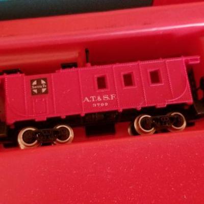 Lot #394: Vintage 1960's PARKWAY N Gauge Bookshelf Railroad
