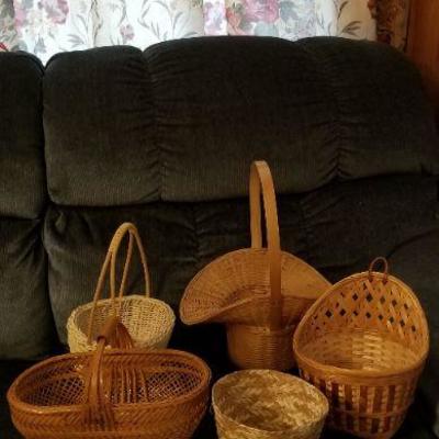 Lot #400: Group of small Assorted Baskets