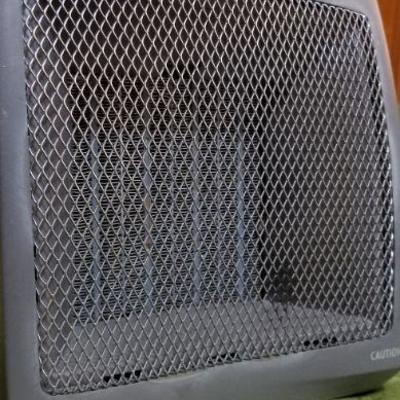 Lot #407: TITAN Ceramic Small Heater 
