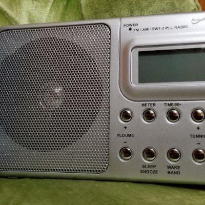 Lot #416: 4-Band Radio 
