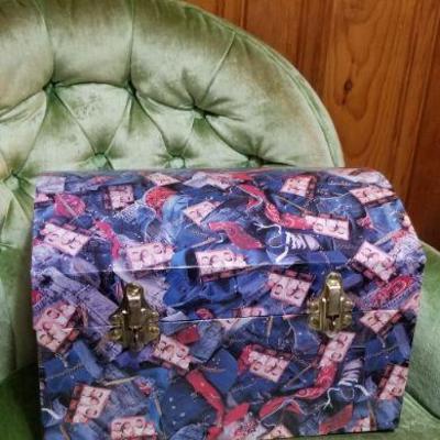 Lot #418: Children's Large Memory Box