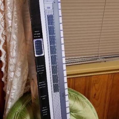 Lot #424: 47" Slimline Tower Fan NEW
