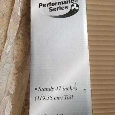 Lot #424: 47" Slimline Tower Fan NEW