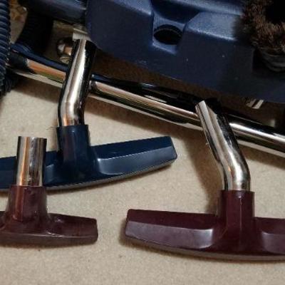 Lot #425: Royal Deluxe Vacuum Cleaner
