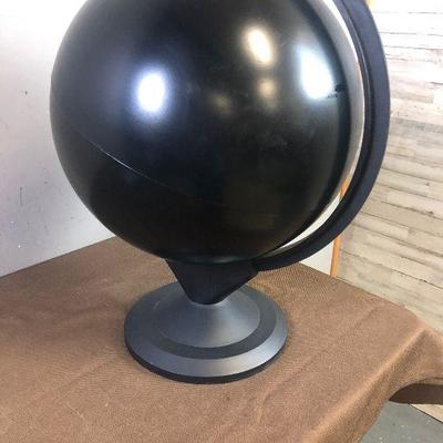 #5 Multi Concept Designs Black Globe