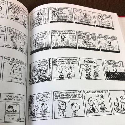 #88 Peanuts Collection of Books: Charlie Browns Year Book 