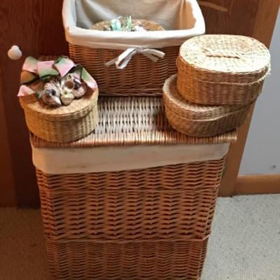 Lot #183 Wicker and Basket Lot